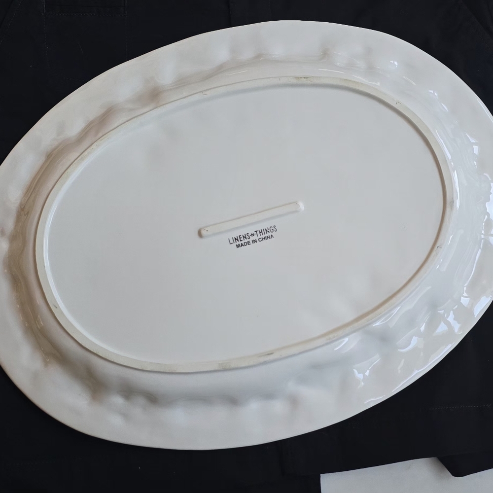 White Holiday Platter - Heavy China - Picture 4 of 8